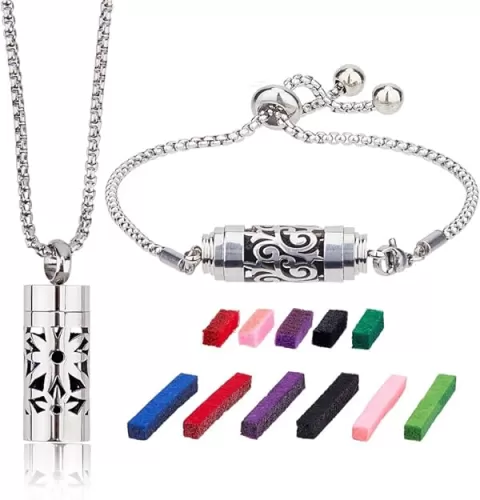 SUPERFINDINGS 2 Styles Essential Oil Diffuser Necklace Bracelet Stainless Steel Aromatherapy Locket Pendant Set with 20Pcs Felt Pads Changeable Perfume Pads Adjustable Diffuser Necklaces Gift Set