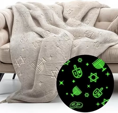 GUARDMAN Glow in The Dark Chanukah Blanket – Soft Flannel Throw with Menorah, Dreidels & Jewish Stars – Perfect Hanukkah Gift for Kids & Adults – Cozy, Plush, and Machine Washable – Holiday Blanket